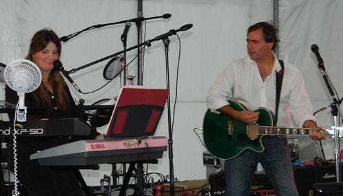 photo of Diamond Daze in performance
